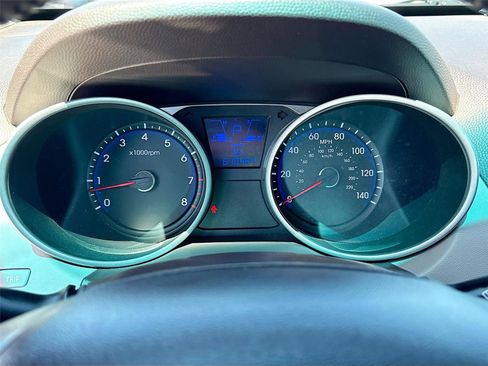 Used 2013 Hyundai Tucson Limited image 12