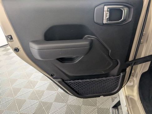 Used 2022 Jeep Wrangler Unlimited Rubicon 4xe w/ Cold Weather Group image 27