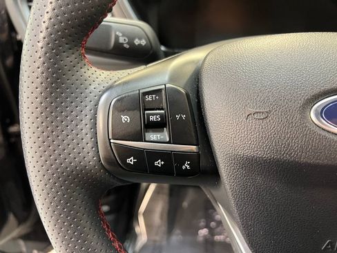 Used 2024 Ford Escape ST-Line image 19