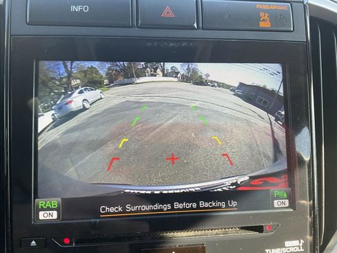 Used 2019 Subaru Ascent Premium AWD/4WD image 21