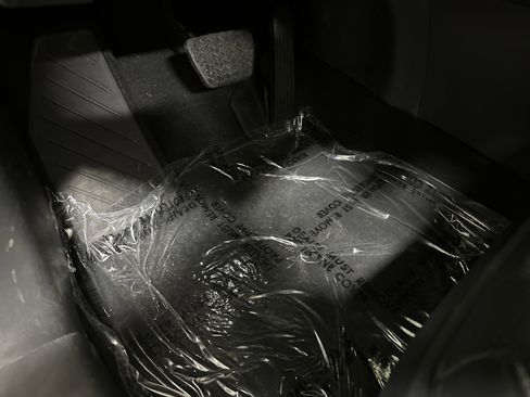 Used 2025 Lexus RX 350h w/ Accessory Package image 17