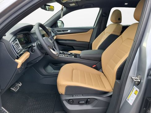 New 2026 Volkswagen Atlas Cross Sport SEL R-Line AWD/4WD image 9