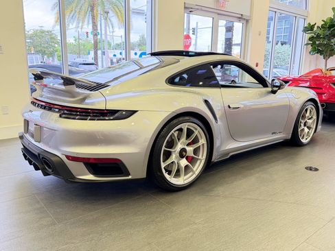 Used 2022 Porsche 911 Turbo image 12