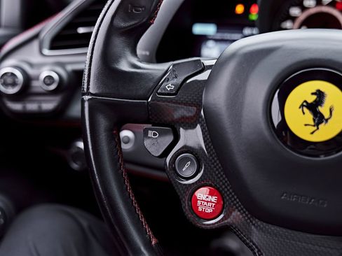 Used 2018 Ferrari 488 GTB RWD image 62