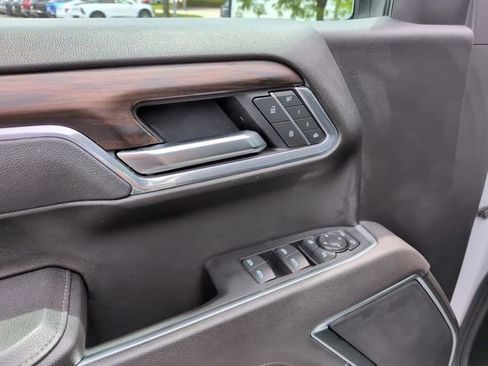 Certified 2025 GMC Sierra 1500 SLT AWD/4WD image 15