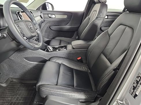 Certified 2023 Volvo XC40 B5 Ultimate w/ Climate Package AWD/4WD image 20