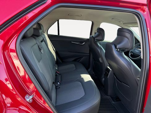 Used 2024 Kia Niro Wind image 18