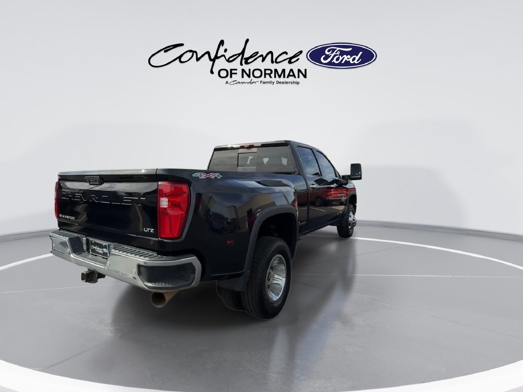 Used 2022 Chevrolet Silverado 3500 LTZ w/ LTZ Texas Edition AWD/4WD image 11