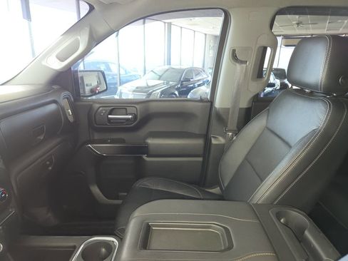 Used 2020 Chevrolet Silverado 1500 Custom Trail Boss w/ Custom Convenience Package AWD/4WD image 22