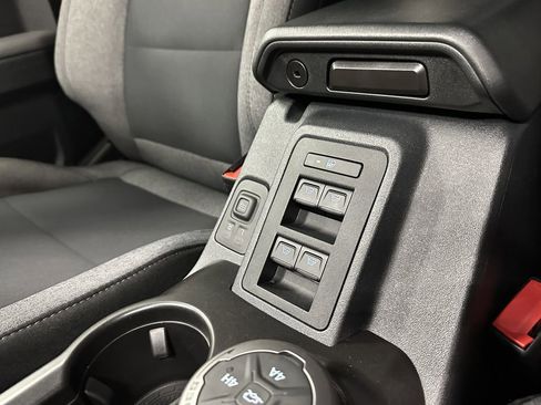 Used 2023 Ford Bronco Big Bend w/ Sasquatch Package image 38