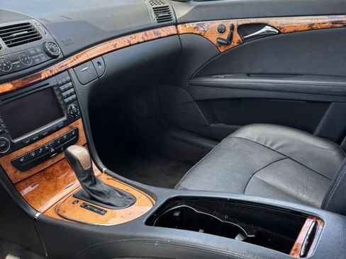 Used 2006 Mercedes-Benz E 350 Sedan image 45