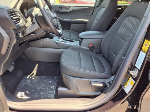 New 2025 Ford Escape Active w/ Cold Weather Package image 7