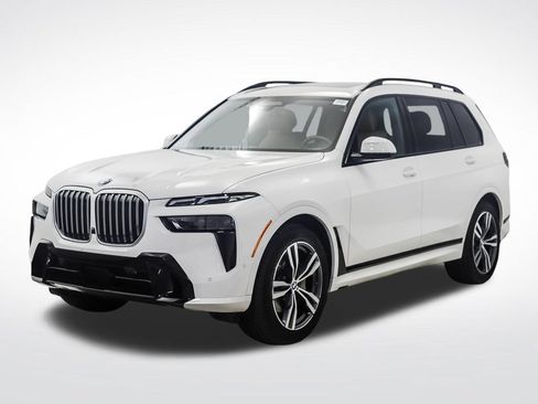 Certified 2026 BMW X7 xDrive40i w/ M Sport Package AWD/4WD image 1