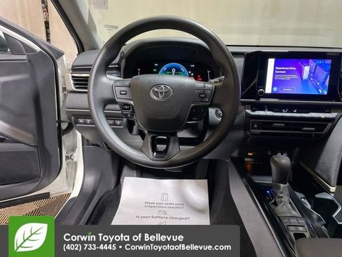 Used 2025 Toyota Camry LE image 13