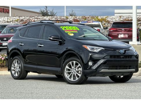 Used 2016 Toyota RAV4 Limited image 2
