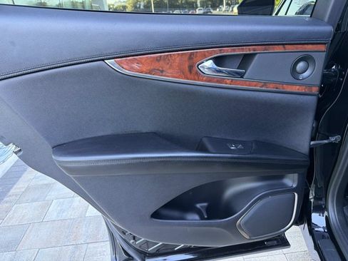 Used 2019 Lincoln Nautilus Reserve FWD image 15