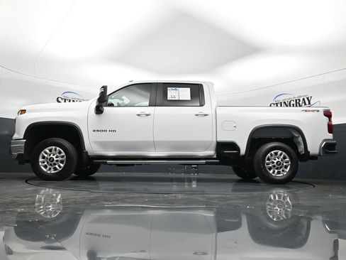 Used 2025 Chevrolet Silverado 2500 LT w/ Convenience Package image 20