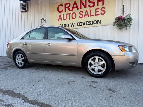 Used 2006 Hyundai Sonata LX FWD image 2