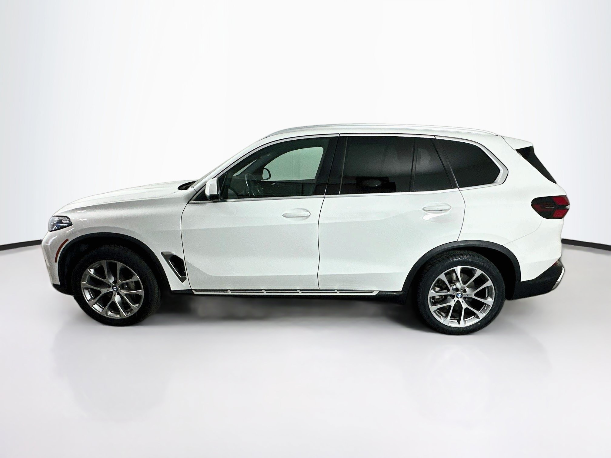 Used 2026 BMW X5 sDrive40i RWD image 4