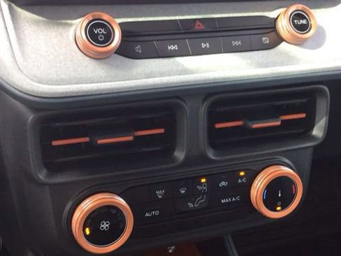 Used 2024 Ford Maverick XLT image 26