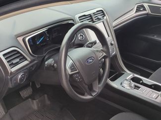 Used 2020 Ford Fusion SE FWD video 2