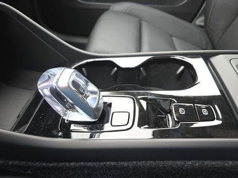 New 2026 Volvo XC40 B5 Plus w/ Protection Package Premier AWD/4WD image 33