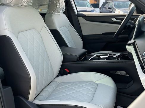 New 2026 Volkswagen Atlas Cross Sport SEL Premium R-Line image 9