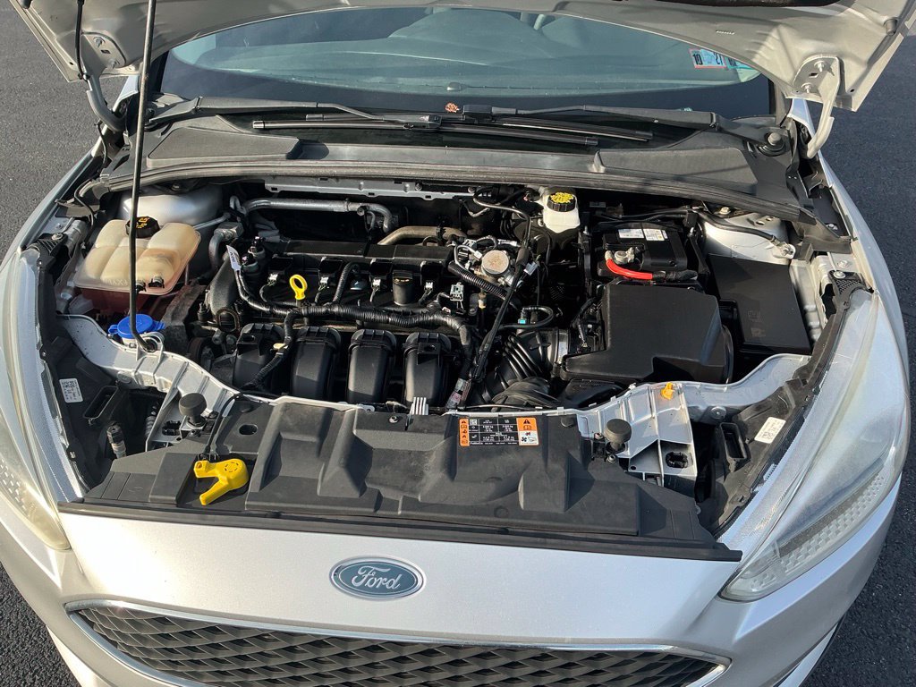 Used 2018 Ford Focus SE w/ Cold Weather Package FWD image 35