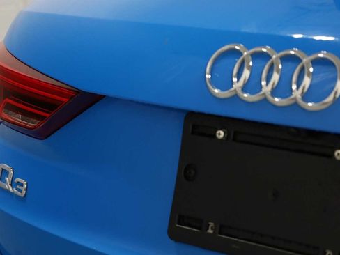 Used 2023 Audi Q3 2.0T Premium Plus w/ Premium Plus Package image 8