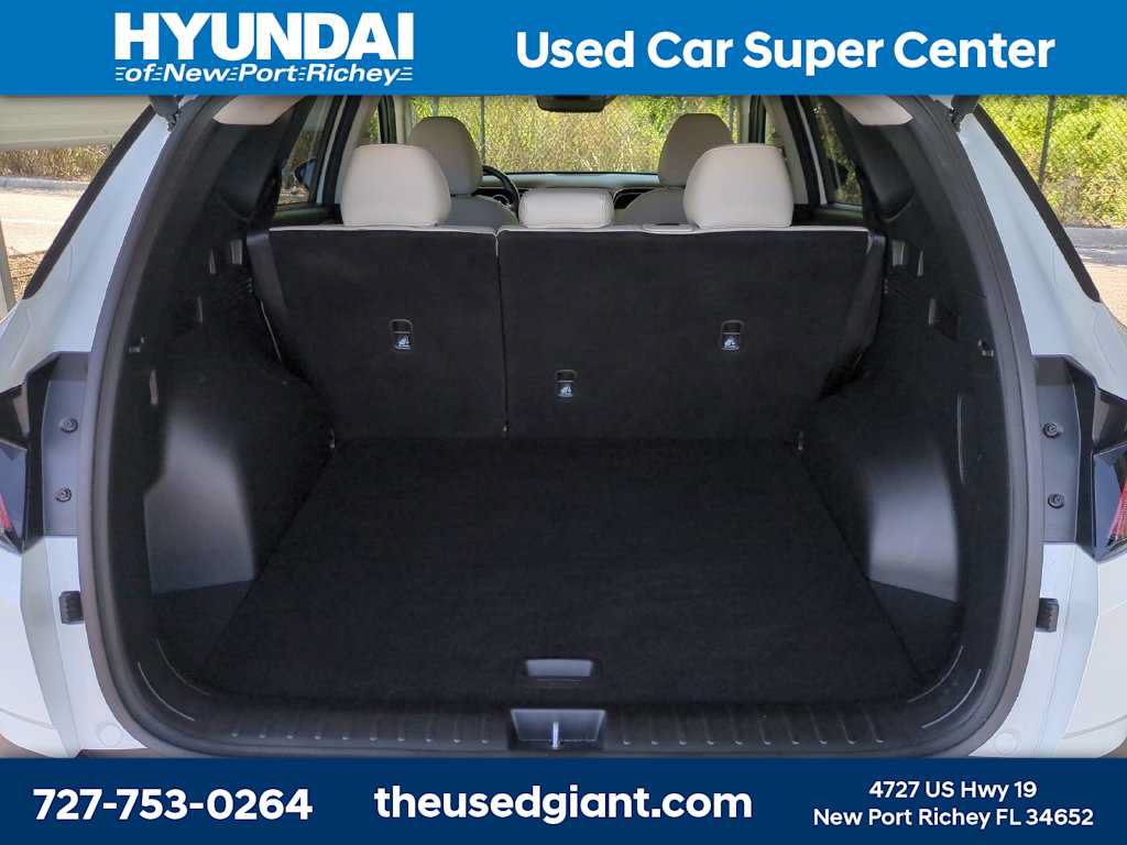 Certified 2022 Hyundai Tucson Limited w/ Cargo Package FWD image 12