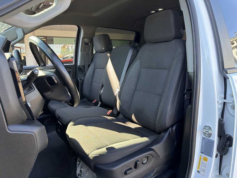 Used 2025 Chevrolet Silverado 3500 LT w/ Safety Package AWD/4WD image 10