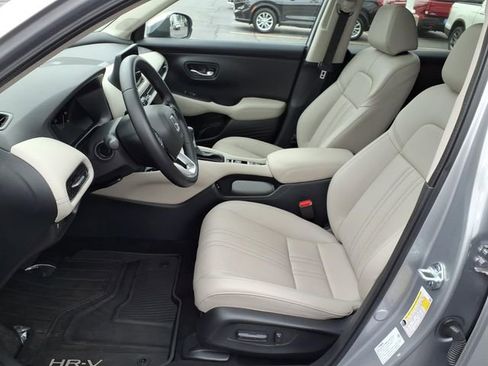Certified 2026 Honda HR-V EX-L image 4