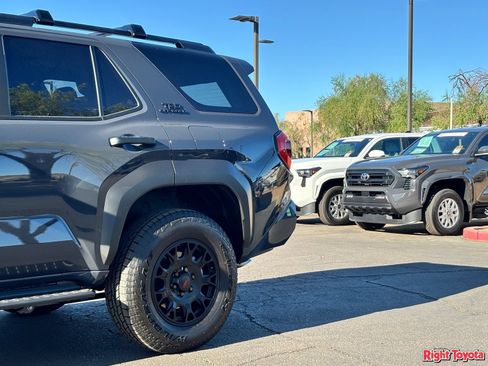 Certified 2026 Toyota 4Runner TRD Off-Road Premium AWD/4WD image 11