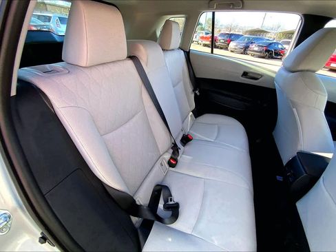 Used 2026 Toyota Corolla Cross L image 18