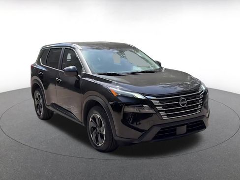 Used 2025 Nissan Rogue SV AWD/4WD image 3