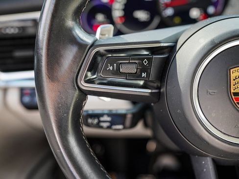 Used 2022 Porsche Panamera 4S w/ Premium Package image 28