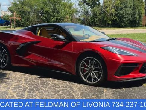 Used 2024 Chevrolet Corvette Stingray Premium Conv w/ Z51 Performance Package RWD image 2