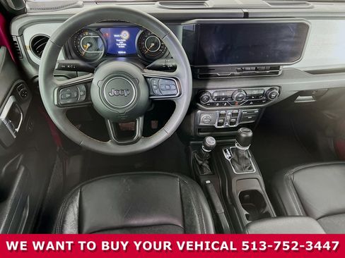 Used 2024 Jeep Gladiator Sport image 19