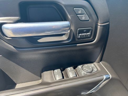 Used 2021 GMC Sierra 1500 AT4 w/ AT4 Premium Package image 10