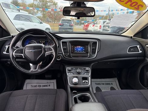 Used 2015 Chrysler 200 Limited w/ Convenience Group image 22