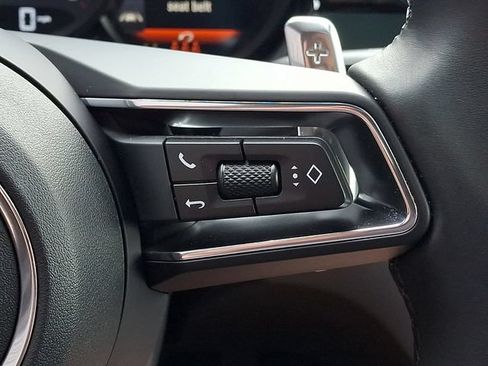Certified 2026 Porsche Macan AWD/4WD image 27