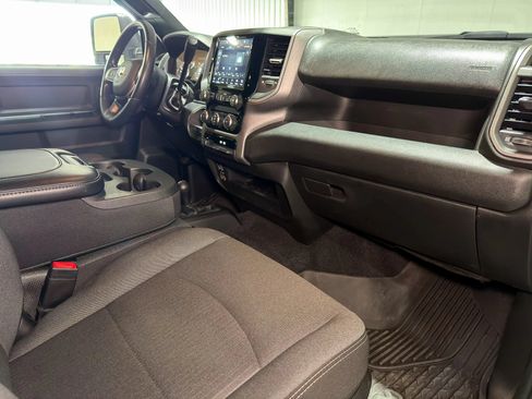 Used 2024 RAM 3500 Tradesman w/ Chrome Appearance Group AWD/4WD image 22