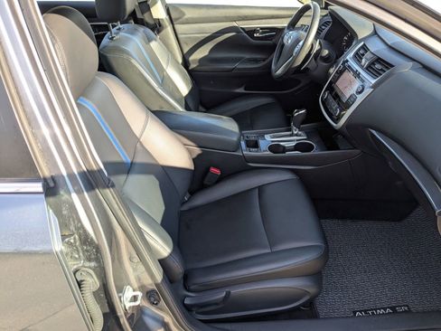 Used 2018 Nissan Altima 2.5 SR w/ SR Special Edition image 32