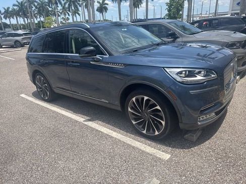 Used 2020 Lincoln Aviator Reserve w/ Equipment Group 202A AWD/4WD image 3
