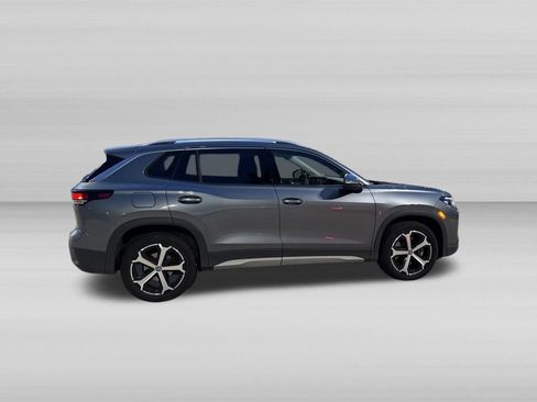 Used 2026 Volkswagen Tiguan SE AWD/4WD image 3