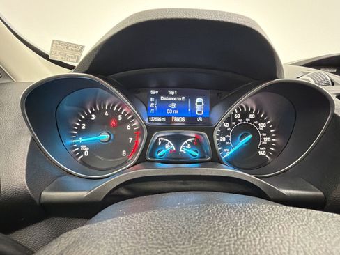 Used 2018 Ford Escape SE image 18