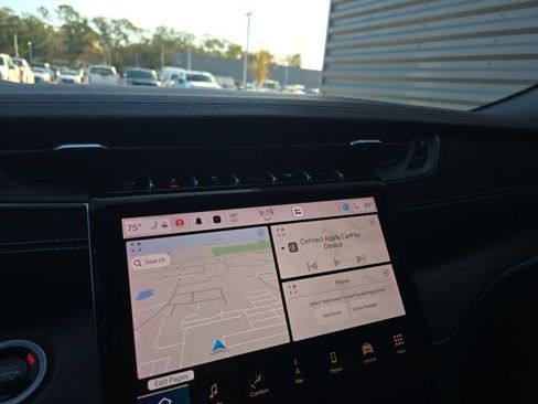 Used 2024 Jeep Grand Cherokee L Limited w/ Luxury Tech Group II image 14