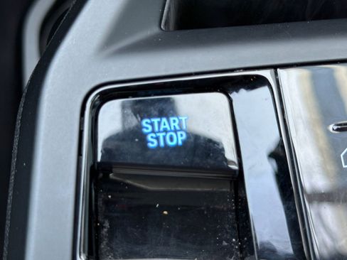 Certified 2022 BMW iX xDrive50 w/ Sport Package image 29