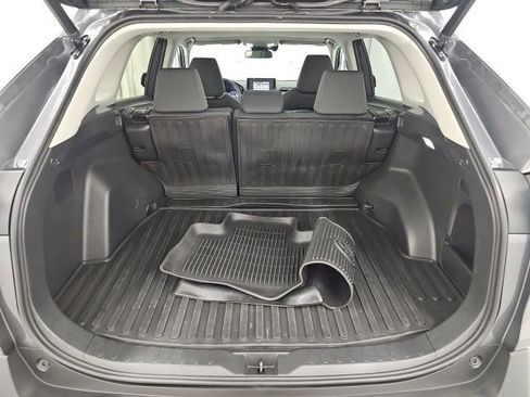 Certified 2022 Toyota RAV4 XLE image 32