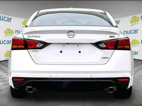 Used 2024 Nissan Altima 2.5 SR w/ SR Premium Package AWD/4WD image 5